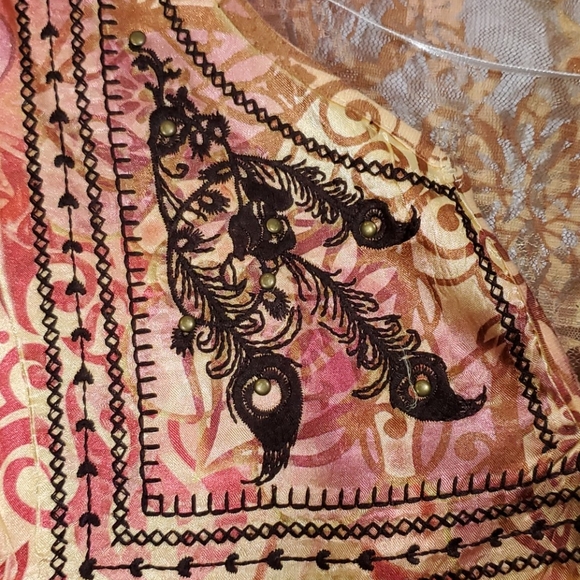 Unity World Wear Blouse Size Small - Picture 4 of 12